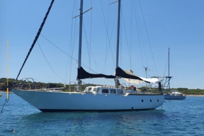 Rental Sailboat Promoboat Ushuaia Pilote 50 Marseille