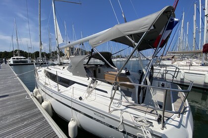 Charter Sailboat Bavaria Cruiser 34 Saint-Cyprien