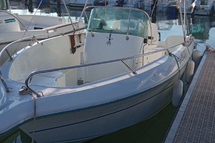 Rental Motorboat JEANNEAU Cap Camarat 615 open cc Loctudy