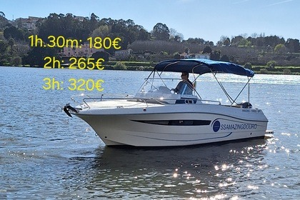 Charter Motorboat Pacific Craft 700 Porto