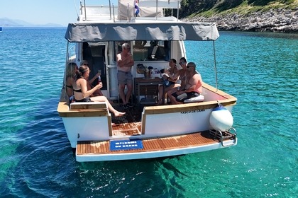 Czarter Łódź motorowa Ferretti 34 Fish fly Dubrownik