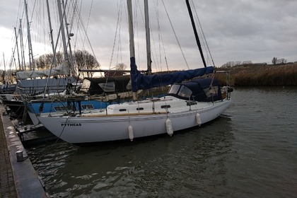 Rental Sailboat Marine Project Rival 32 Camoël