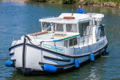 Verhuur Woonboot Pénichette Flying Bridge 1020 FB Saintes