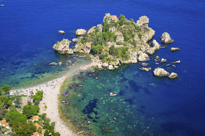 Charter Motorboat Liver Cabin 32 wa Letojanni