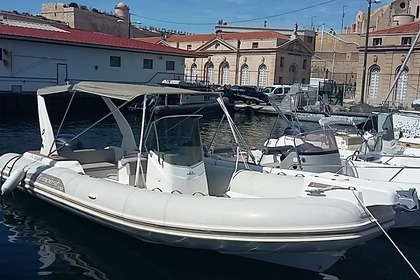 Location Semi-rigide CAPELLI Tempest 770 Port Fréjus