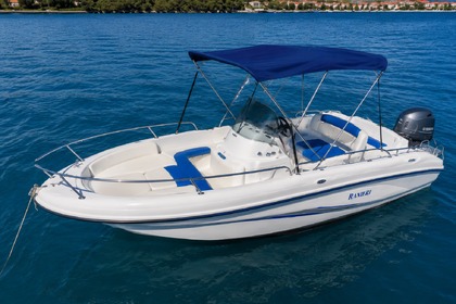 Verhuur Motorboot Soverato Italia Ranieri Cantieri Nautici Soverato Rab