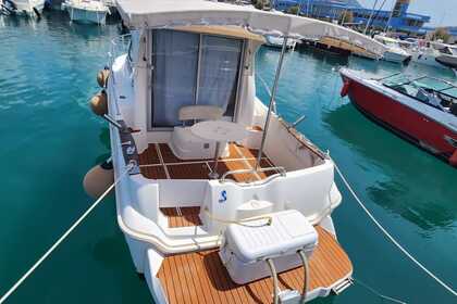 Hire Motorboat Beneteau Antares 7 Bar