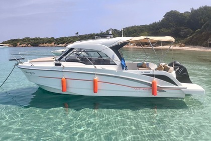 Rental Motorboat Beneteau Antares 8 ob Hyères