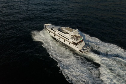 Noleggio Yacht a motore Canados 90 Castellammare di Stabia