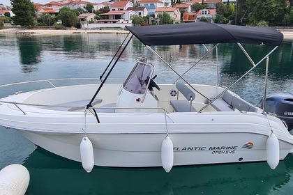 Rental Motorboat Atlantic Open 545 Okrug Gornji