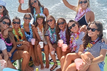 Verhuur Motorboot Aqua bell 33 Lissabon