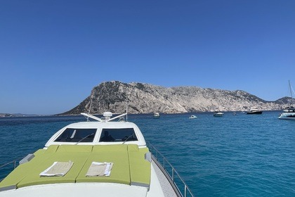 Verhuur Motorjacht MOCHI CRAFT 57 open HT Porto Cervo