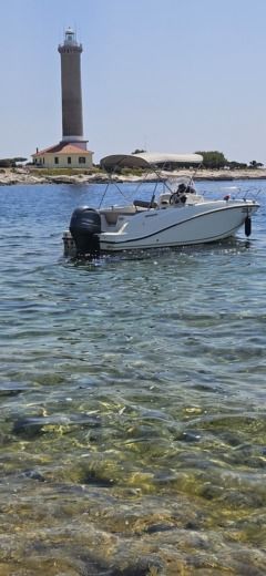 Sukošan Motorboat Quicksilver active 555 alt tag text