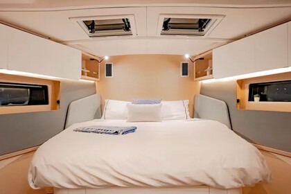 Hire Sailboat  Moorings 44.3 Saint Martin