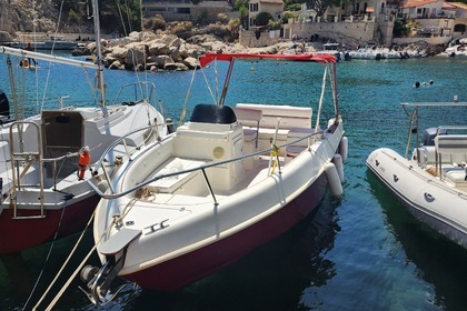Charter Motorboat Marinello Eden 22 Martigues