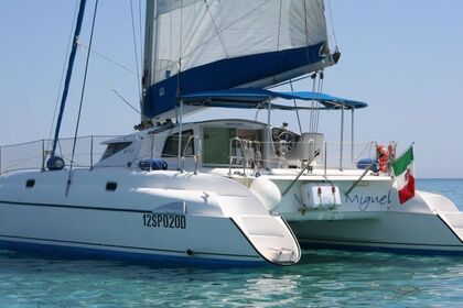 Hyra båt Katamaran Fountaine Pajot Athena 38 Cannigione