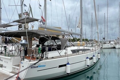 Noleggio Barca a vela Dufour 520 GL Piombino