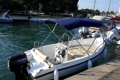 Rental Motorboat Reful 490 Open, Tohatsu Trogir