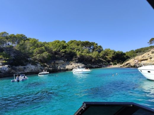 Palma de Mallorca Motorboat de antoni yachs D28 alt tag text