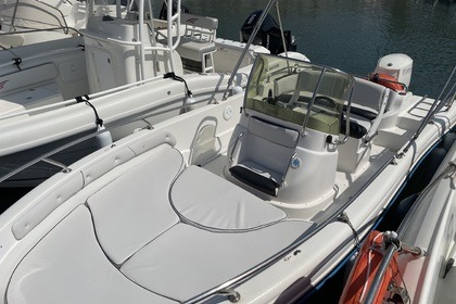Charter Motorboat Ranieri International Saint-Cyr-sur-Mer