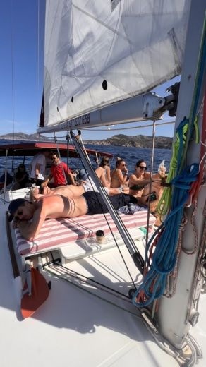 Андрайч Sailboat Beneteau Oceanis Clipper 361 alt tag text