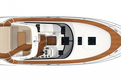 Hire Motorboat Bavaria 35 Sport Southampton