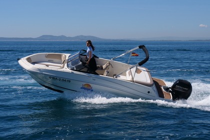 Miete Motorboot Bayliner VR5 Empuriabrava