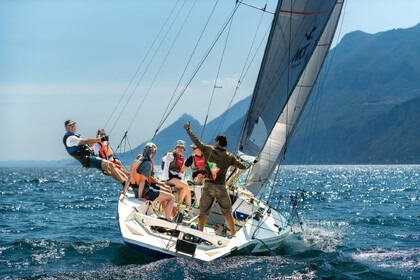 Verhuur Zeilboot Asso99 Asso99 Malcesine