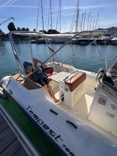 Marsiglia RIB Capelli Capelli Tempest 700 alt tag text