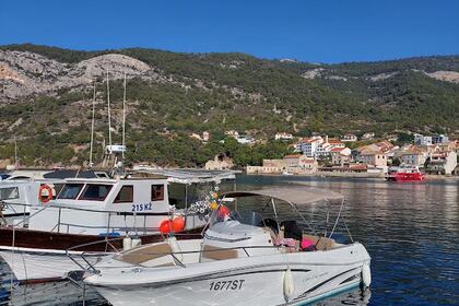 Charter Motorboat Jeanneau Cap camarat 7.5 Milna