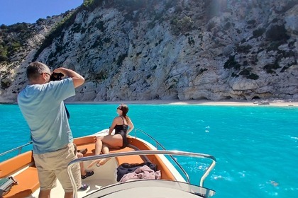 Hire Motorboat SUNSET  BOAT  TRIP FTERI -KAMARI-AMIDI Zola