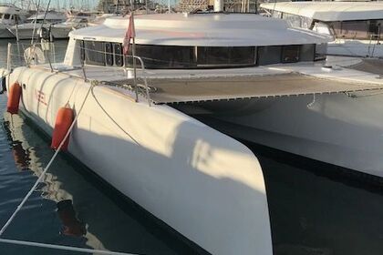 Charter Catamaran NEEL TRIMARAN NEEL 45 Vauvert