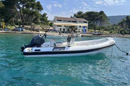 Noleggio Barca a motore Joker Boat Coaster 470 Cherso