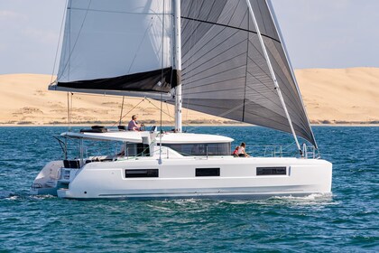 Charter Catamaran Lagoon-Bénéteau Lagoon 46 - 4 + 2 cab. Trogir