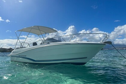 Charter Motorboat Jeanneau Cap Camarat 8.5 Cc Les Trois-Îlets