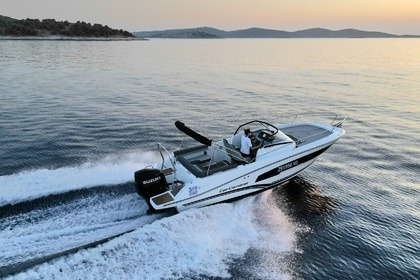 Hire Motorboat Jeanneau cap camarat 7.5 wa s3 Vodice