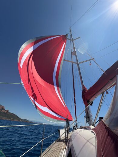 Agay Sailboat Beneteau Beneteau Oceanis 393 Clipper alt tag text