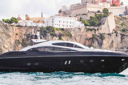 Noleggio Barca a motore Sunseeker Predator 82 Ibiza