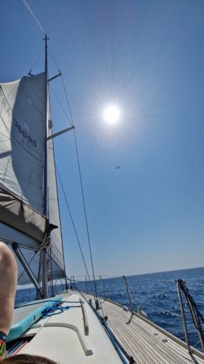 Barcelona Sailboat Dufour 45e Performance alt tag text