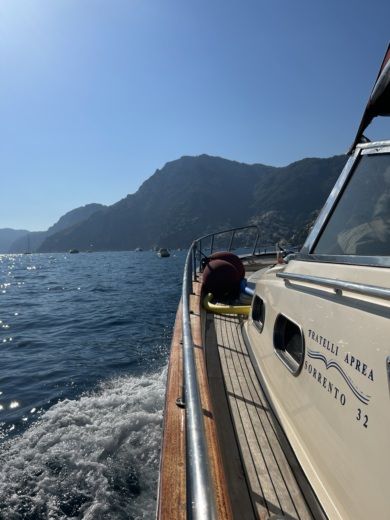 Позитано Motorboat FRATELLI APREA Aprea 32 alt tag text