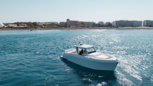 Motorboat MAZU FourtyTwo Plano del barco