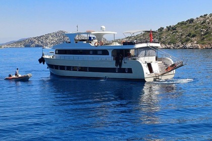 Noleggio Yacht Trawler Trawler MKC Marmaris