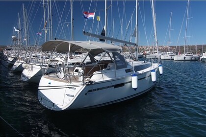 Miete Segelboot BAVARIA CRUISER 34 Punat