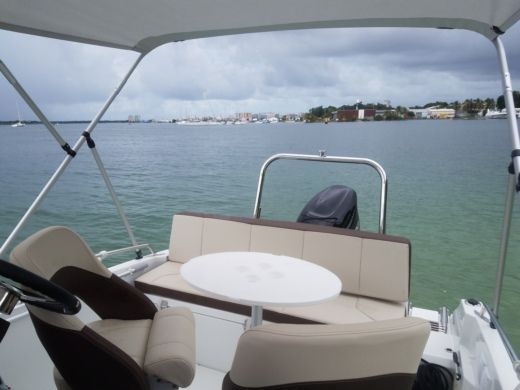 Motorboat BENETEAU Flyer 5.5 Sundeck boat plan