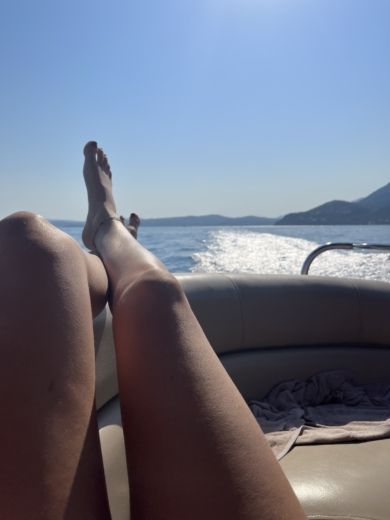 Κέρκυρα Motorboat Pontoon South Bay 525E alt tag text