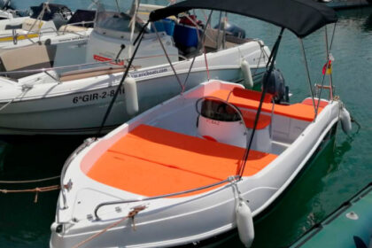Location Bateau sans permis  Voraz 450 Open Blanes