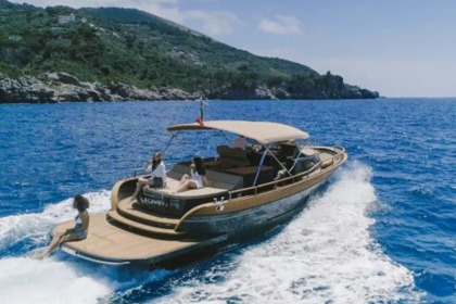 Hire Motorboat Esposito Positano 38 Taormina