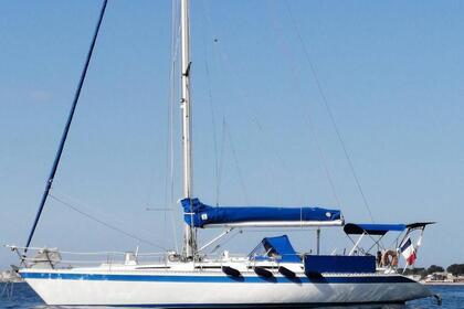 Rental Sailboat Wauquiez Centurion 45 S Cannes
