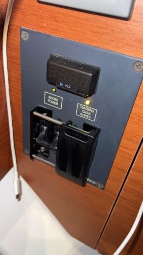 Athens Sailboat Beneteau Oceanis 51.1 alt tag text