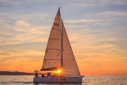 Charter Sailboat Elan Elan E4 Tivar